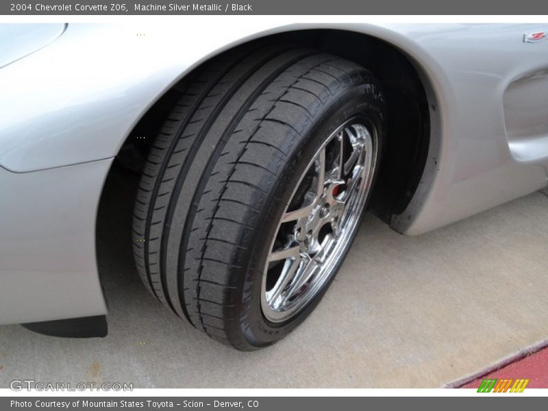 Machine Silver Metallic / Black 2004 Chevrolet Corvette Z06