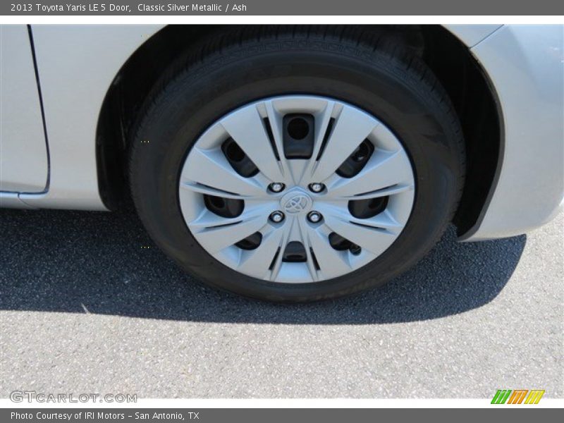 Classic Silver Metallic / Ash 2013 Toyota Yaris LE 5 Door