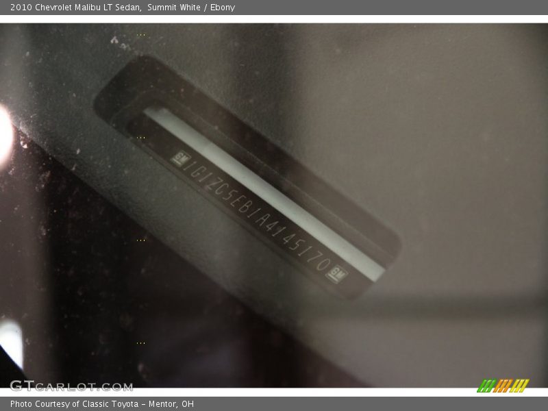 Summit White / Ebony 2010 Chevrolet Malibu LT Sedan