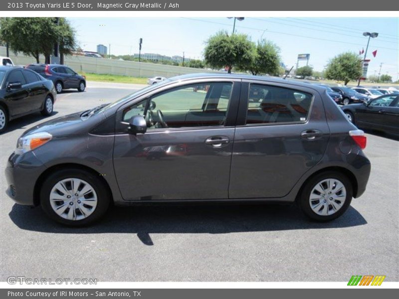 Magnetic Gray Metallic / Ash 2013 Toyota Yaris LE 5 Door
