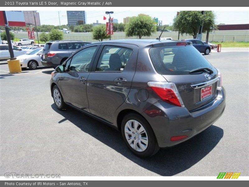 Magnetic Gray Metallic / Ash 2013 Toyota Yaris LE 5 Door