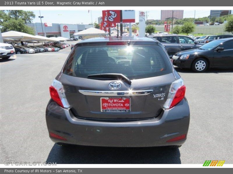 Magnetic Gray Metallic / Ash 2013 Toyota Yaris LE 5 Door