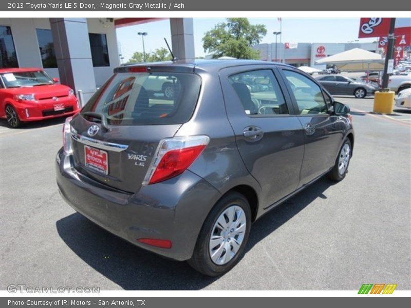 Magnetic Gray Metallic / Ash 2013 Toyota Yaris LE 5 Door