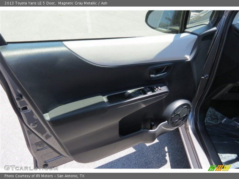Magnetic Gray Metallic / Ash 2013 Toyota Yaris LE 5 Door