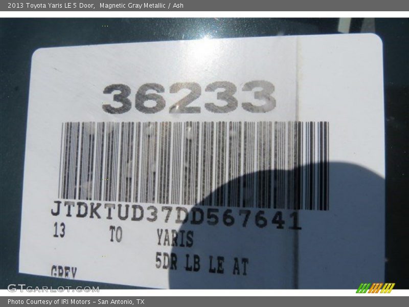 Magnetic Gray Metallic / Ash 2013 Toyota Yaris LE 5 Door