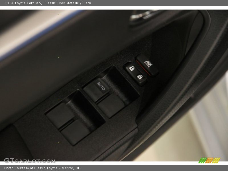 Classic Silver Metallic / Black 2014 Toyota Corolla S