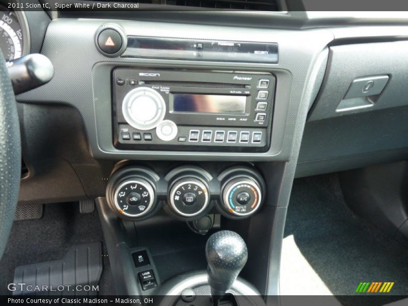 Super White / Dark Charcoal 2011 Scion tC
