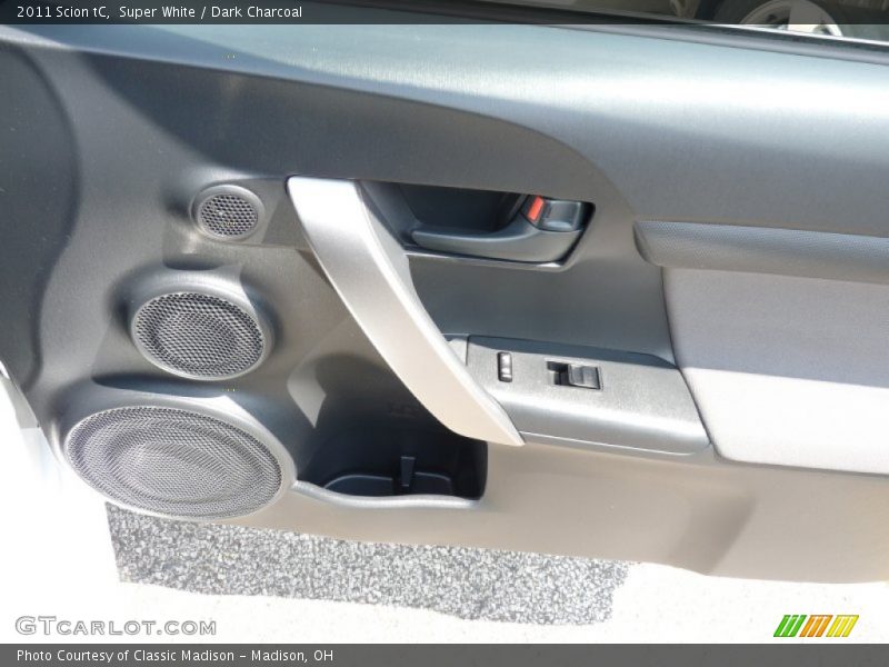 Super White / Dark Charcoal 2011 Scion tC