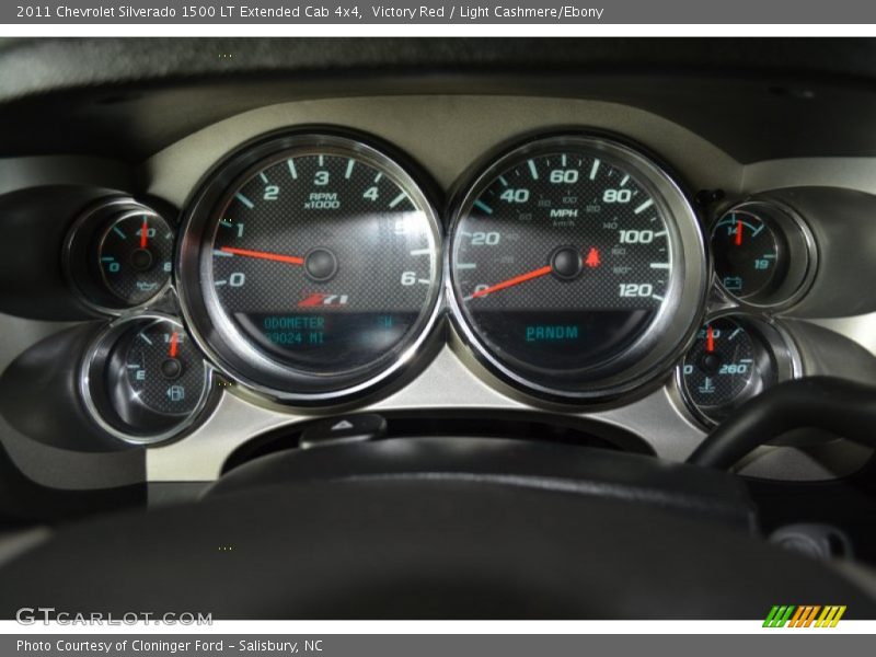 Victory Red / Light Cashmere/Ebony 2011 Chevrolet Silverado 1500 LT Extended Cab 4x4