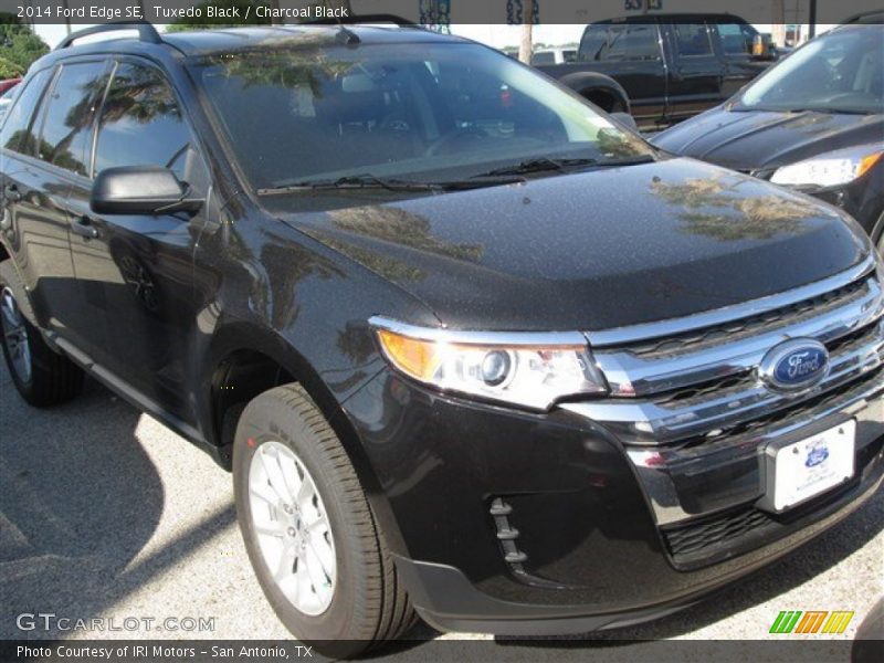 Tuxedo Black / Charcoal Black 2014 Ford Edge SE