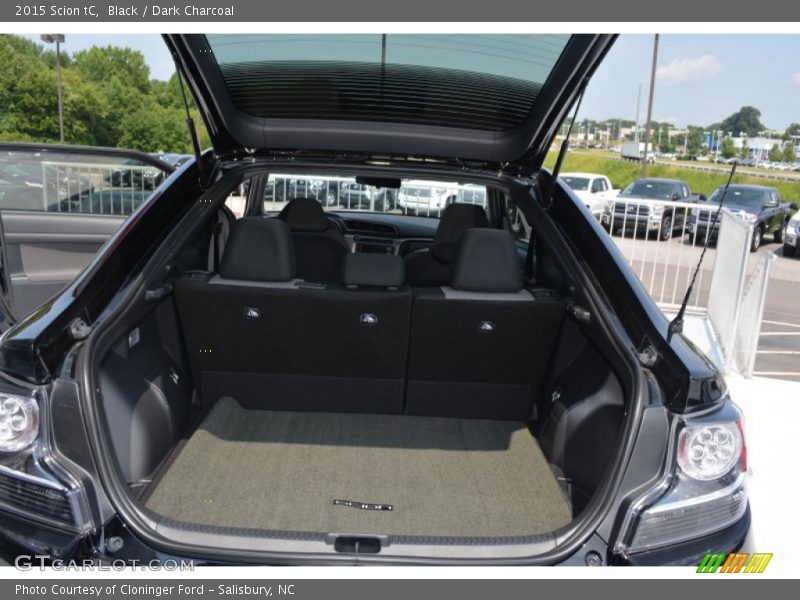  2015 tC  Trunk