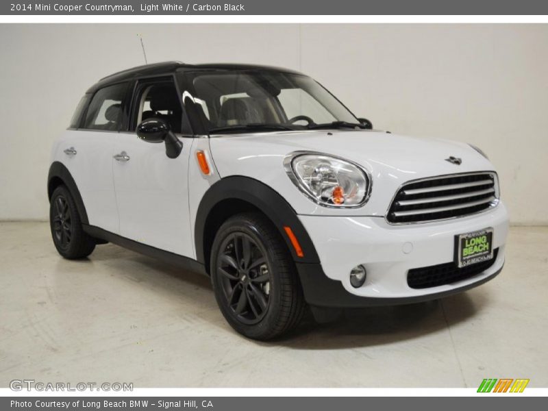 Light White / Carbon Black 2014 Mini Cooper Countryman