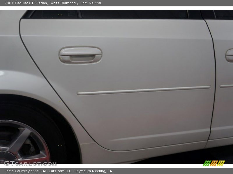 White Diamond / Light Neutral 2004 Cadillac CTS Sedan