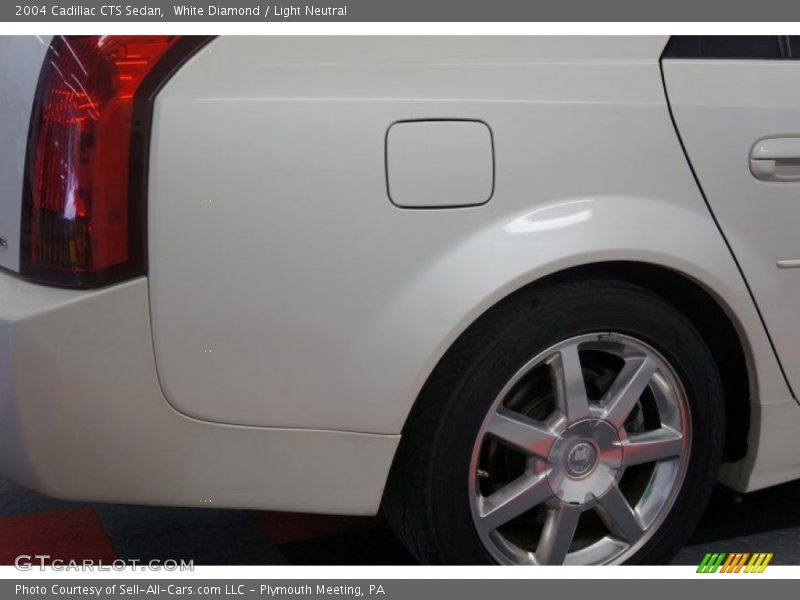 White Diamond / Light Neutral 2004 Cadillac CTS Sedan