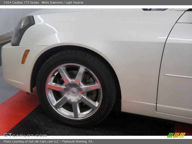 White Diamond / Light Neutral 2004 Cadillac CTS Sedan