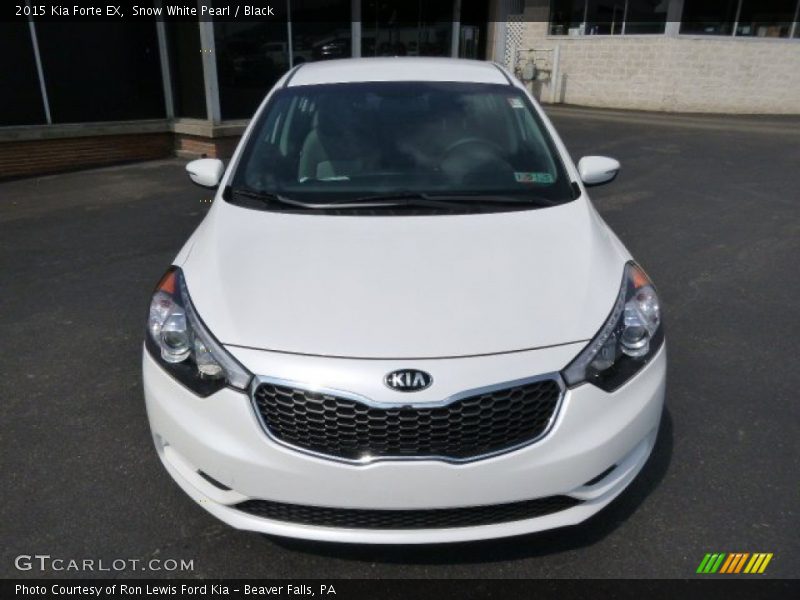 Snow White Pearl / Black 2015 Kia Forte EX