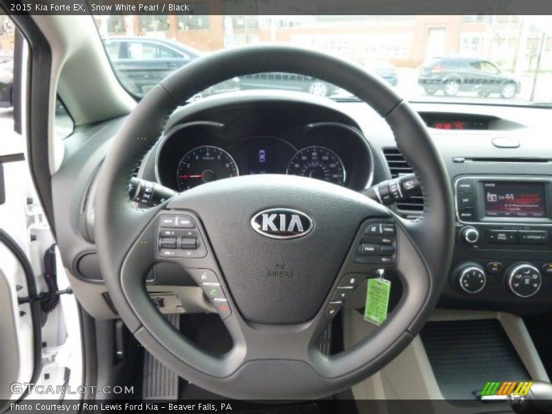 Snow White Pearl / Black 2015 Kia Forte EX