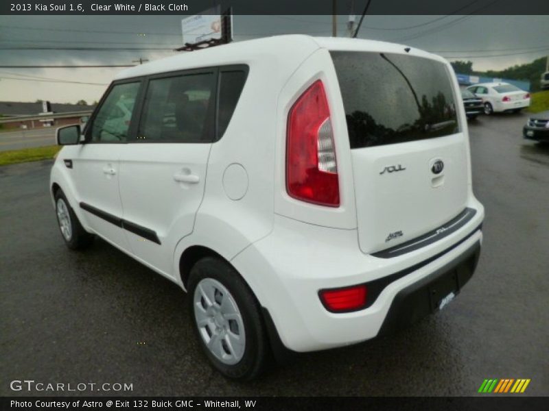 Clear White / Black Cloth 2013 Kia Soul 1.6