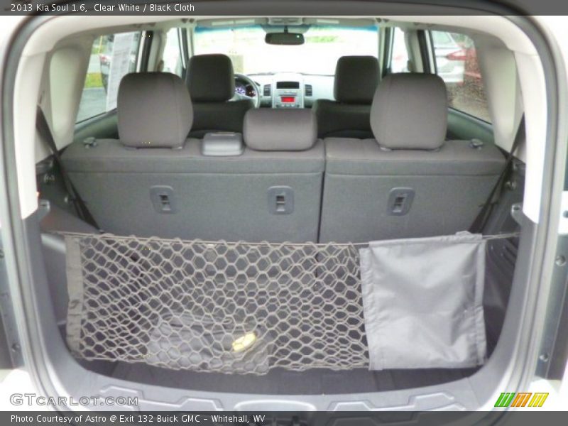Clear White / Black Cloth 2013 Kia Soul 1.6