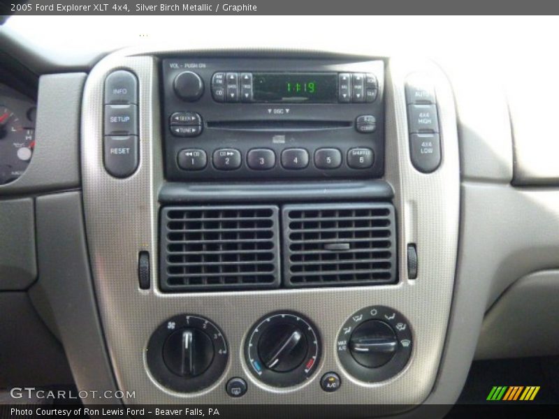 Silver Birch Metallic / Graphite 2005 Ford Explorer XLT 4x4