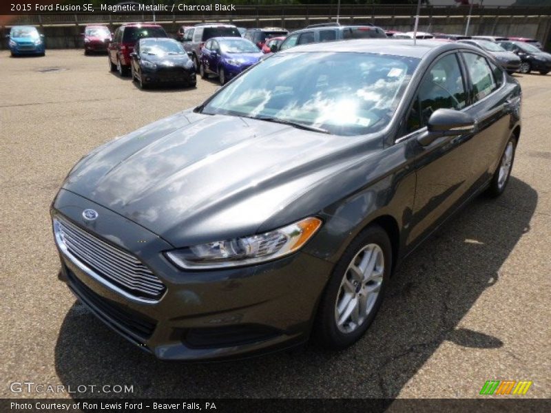 Magnetic Metallic / Charcoal Black 2015 Ford Fusion SE