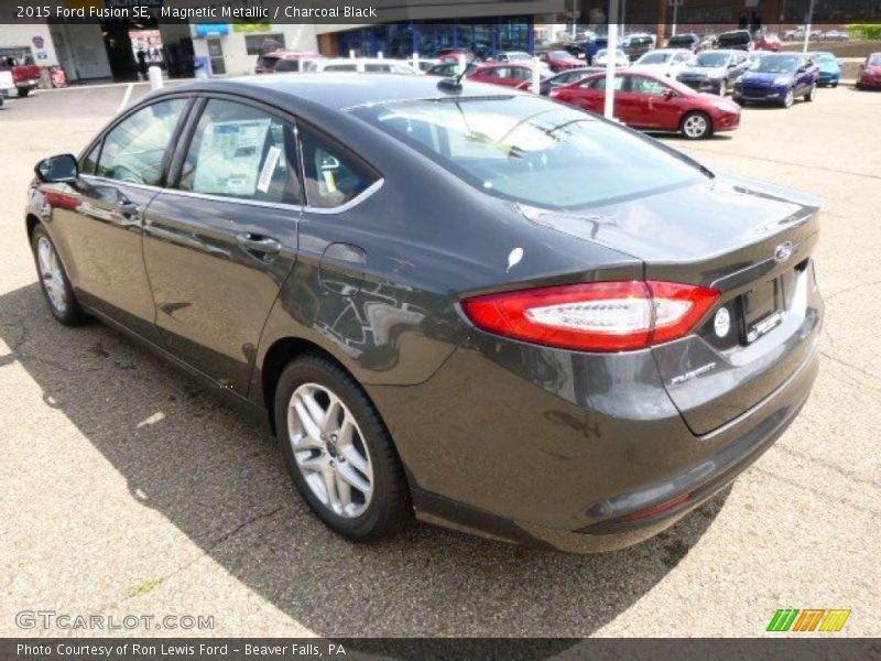 Magnetic Metallic / Charcoal Black 2015 Ford Fusion SE