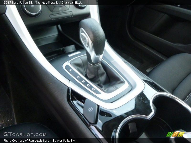 Magnetic Metallic / Charcoal Black 2015 Ford Fusion SE
