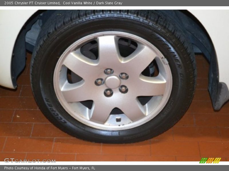 Cool Vanilla White / Dark Slate Gray 2005 Chrysler PT Cruiser Limited