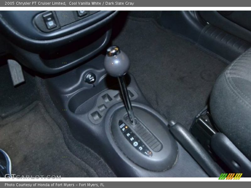 Cool Vanilla White / Dark Slate Gray 2005 Chrysler PT Cruiser Limited