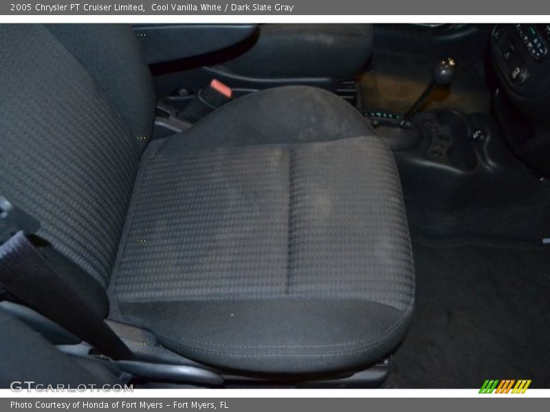 Cool Vanilla White / Dark Slate Gray 2005 Chrysler PT Cruiser Limited