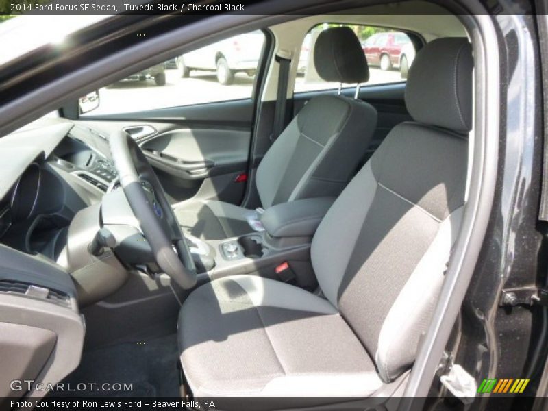 Tuxedo Black / Charcoal Black 2014 Ford Focus SE Sedan