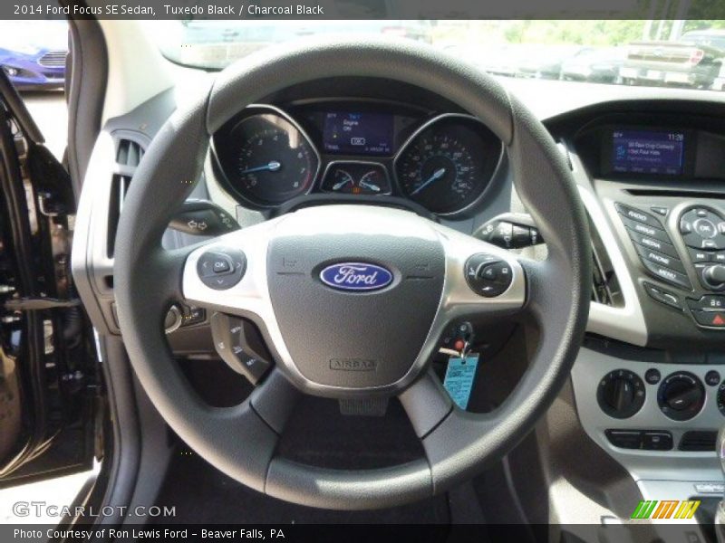 Tuxedo Black / Charcoal Black 2014 Ford Focus SE Sedan