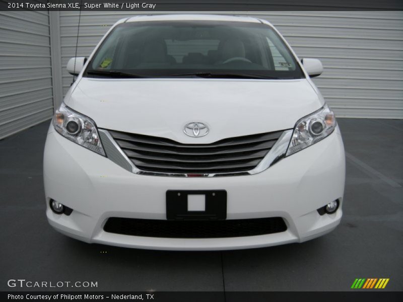 Super White / Light Gray 2014 Toyota Sienna XLE