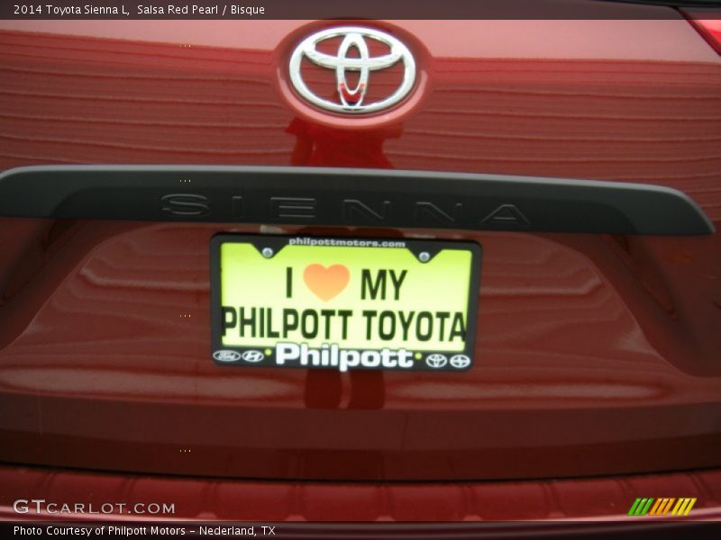 Salsa Red Pearl / Bisque 2014 Toyota Sienna L