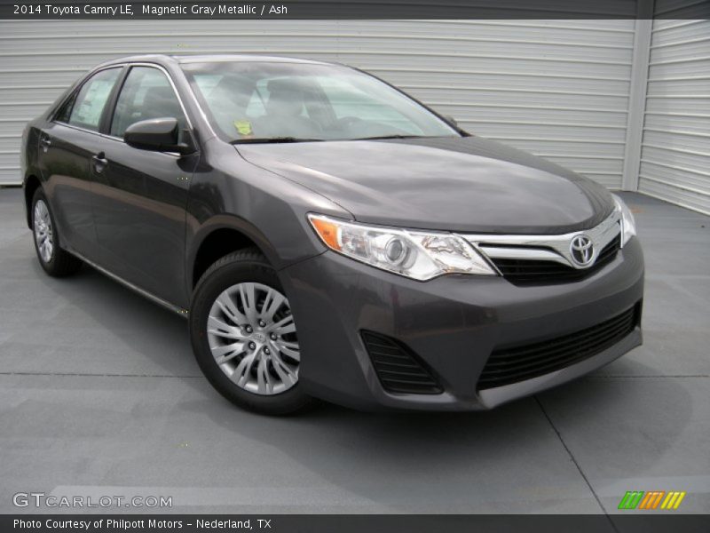 Magnetic Gray Metallic / Ash 2014 Toyota Camry LE