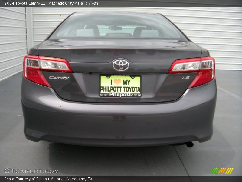 Magnetic Gray Metallic / Ash 2014 Toyota Camry LE