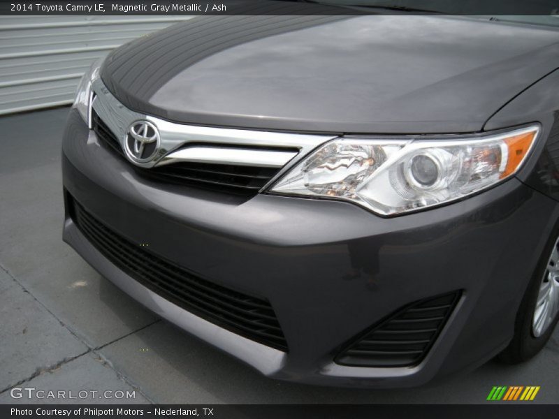Magnetic Gray Metallic / Ash 2014 Toyota Camry LE