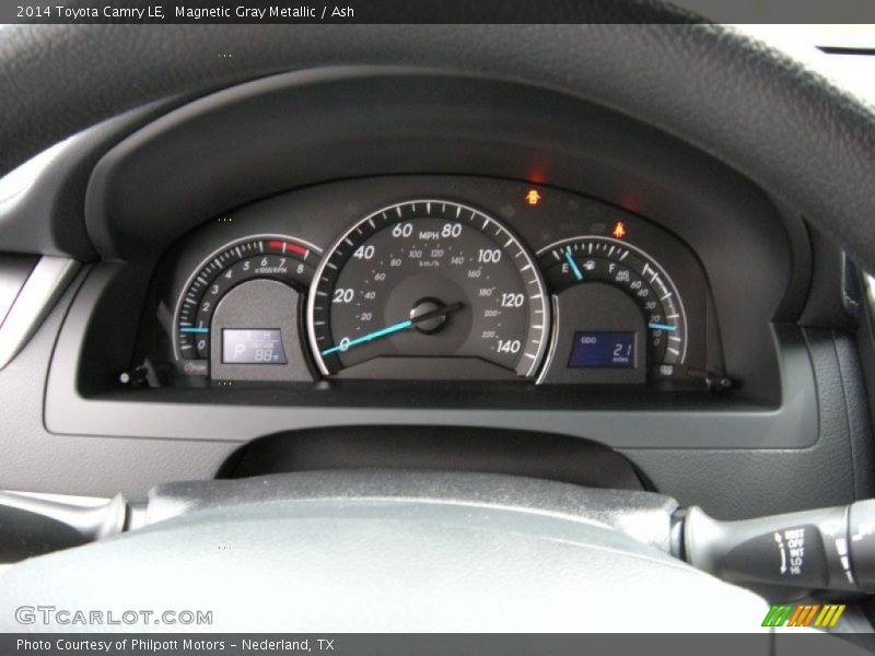 Magnetic Gray Metallic / Ash 2014 Toyota Camry LE