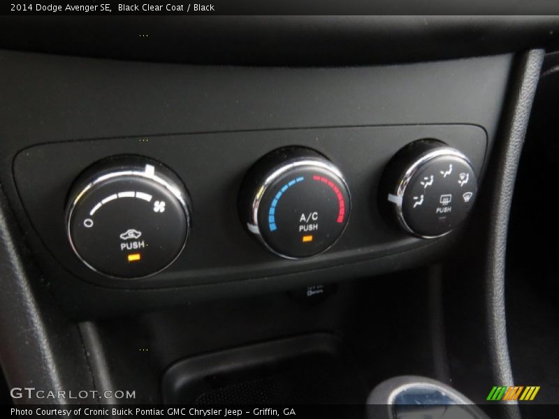 Black Clear Coat / Black 2014 Dodge Avenger SE