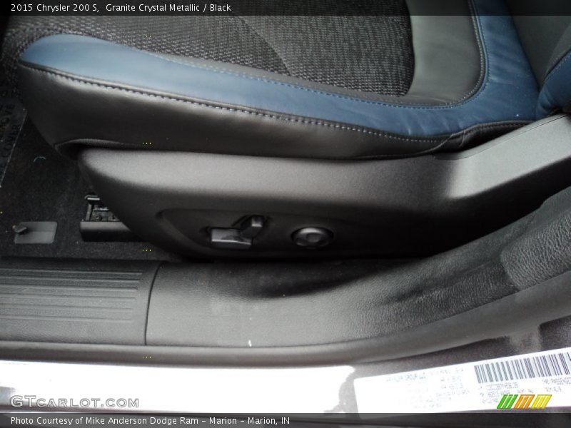 Granite Crystal Metallic / Black 2015 Chrysler 200 S