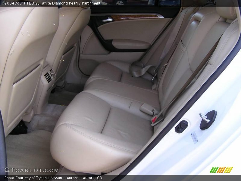 White Diamond Pearl / Parchment 2004 Acura TL 3.2