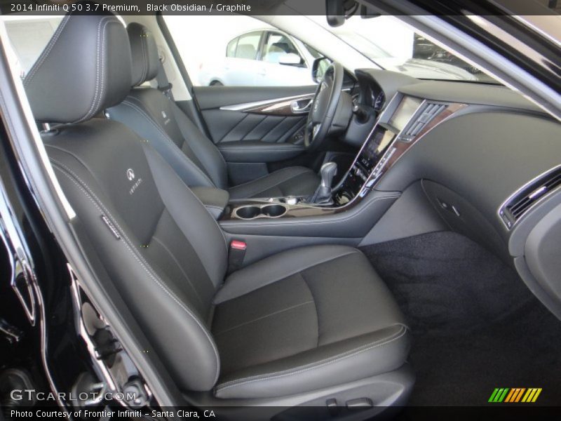 Front Seat of 2014 Q 50 3.7 Premium