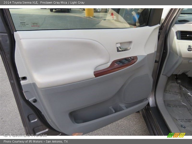 Predawn Gray Mica / Light Gray 2014 Toyota Sienna XLE