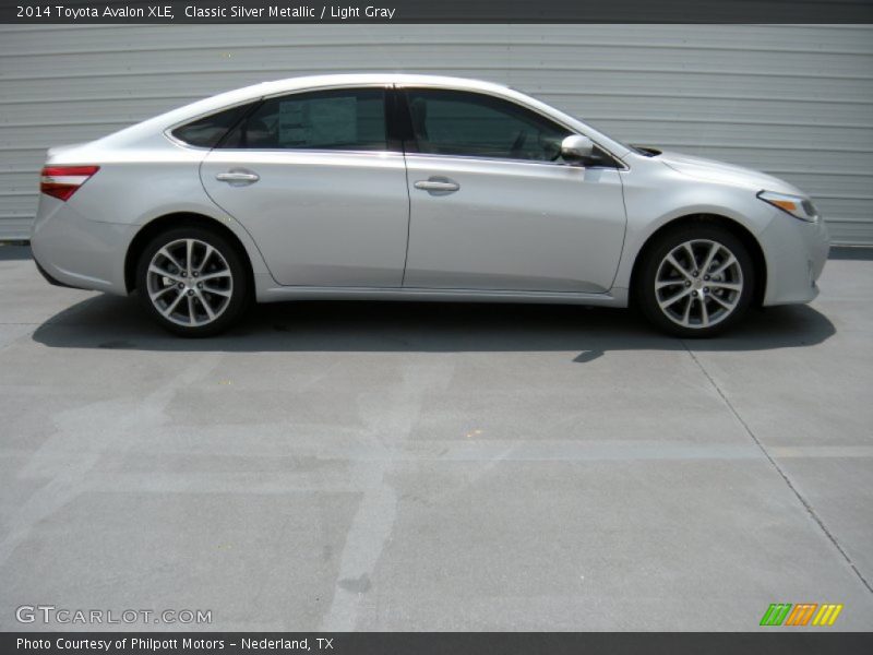 Classic Silver Metallic / Light Gray 2014 Toyota Avalon XLE