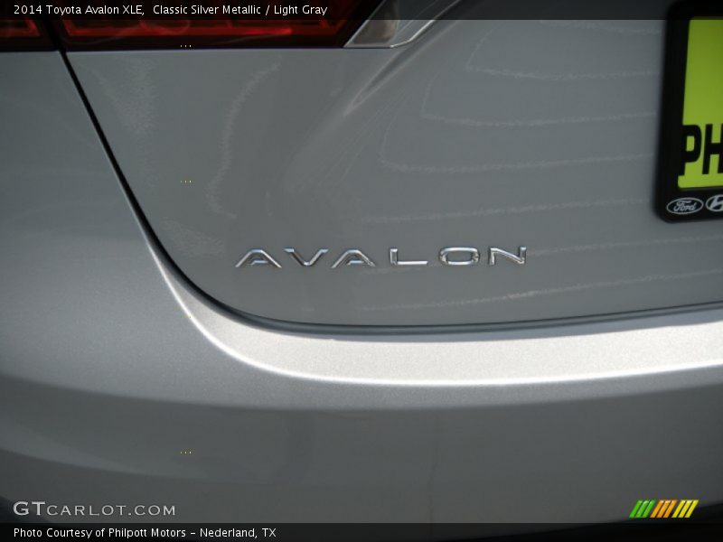 Classic Silver Metallic / Light Gray 2014 Toyota Avalon XLE