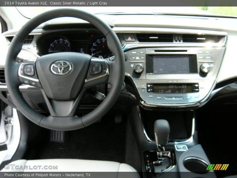 Classic Silver Metallic / Light Gray 2014 Toyota Avalon XLE