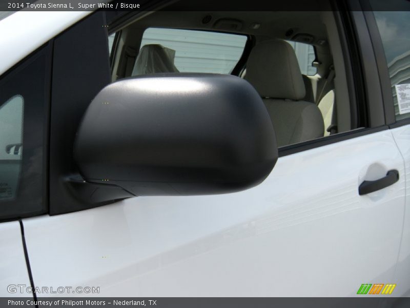 Super White / Bisque 2014 Toyota Sienna L