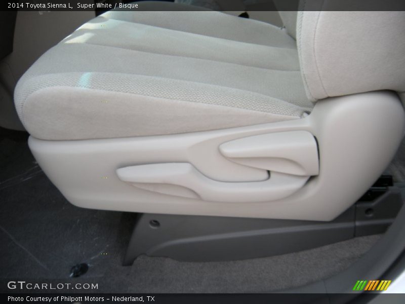 Super White / Bisque 2014 Toyota Sienna L