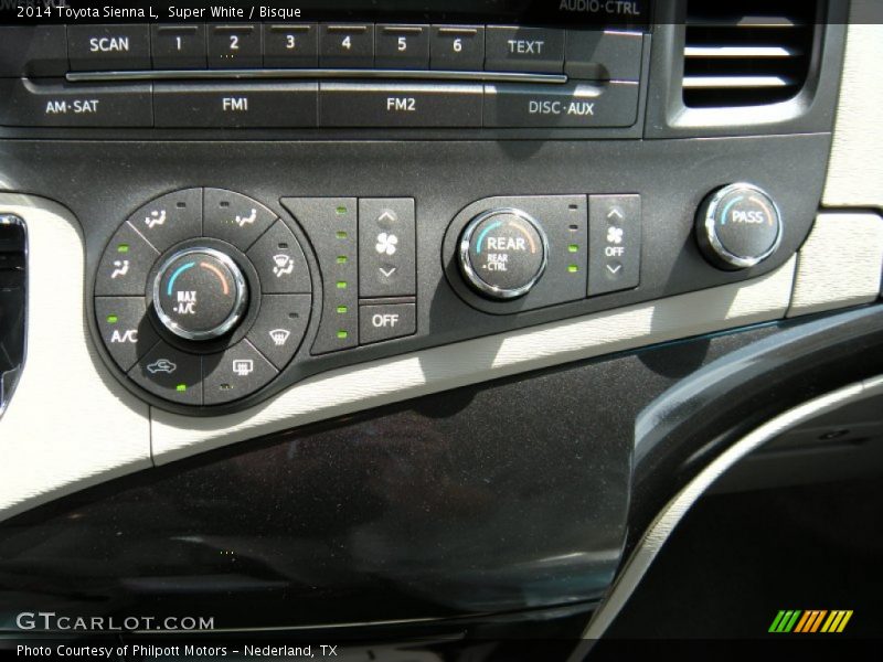 Super White / Bisque 2014 Toyota Sienna L