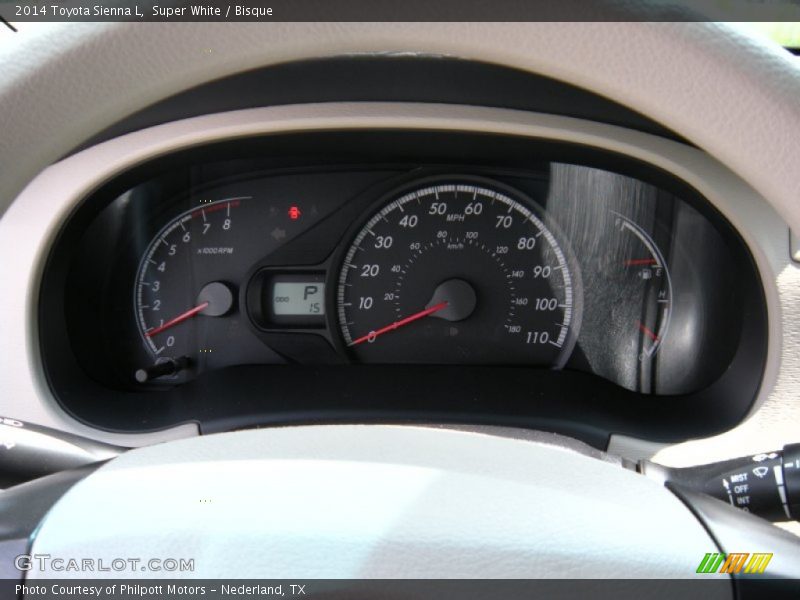 Super White / Bisque 2014 Toyota Sienna L